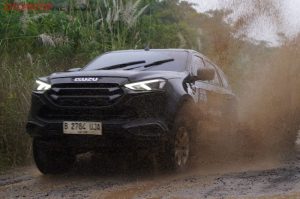 Kelebihan Isuzu Mu-X 1.9 4×4, Pilihan SUV yang Bisa Disegala Medan